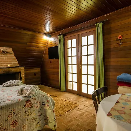 Pousada Alpes Santo Antônio do Pinhal Habitación foto